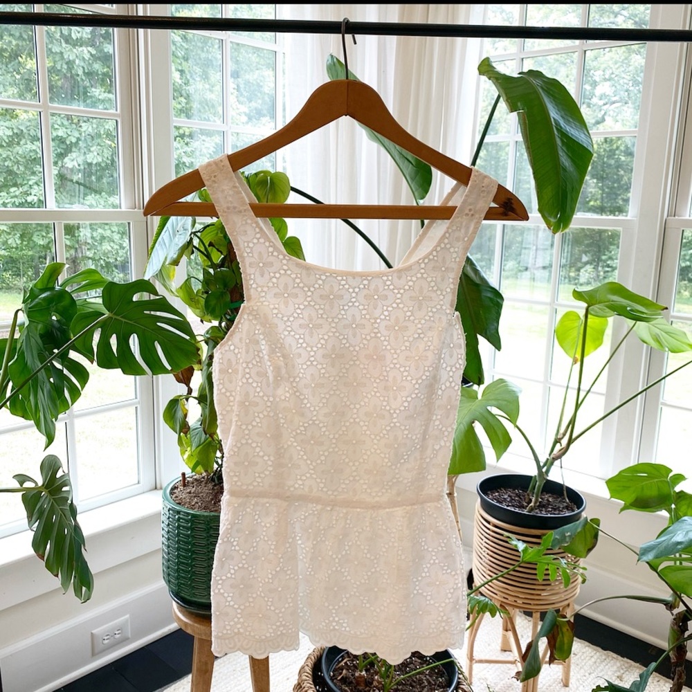 Lilly Pulitzer Top Lace Floral Preppy V